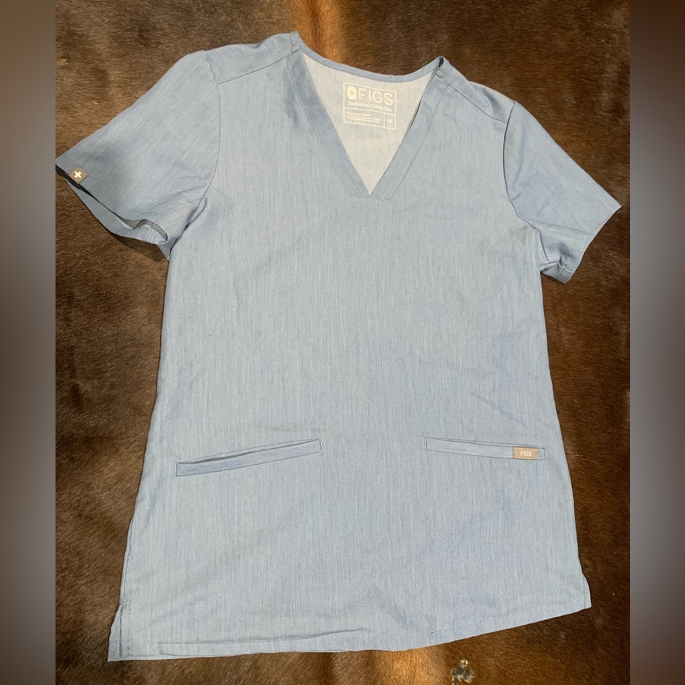 Figs Scrub Top